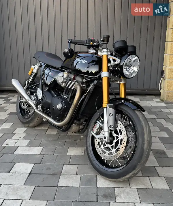 Triumph Thruxton 2021