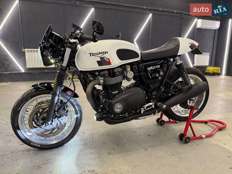 Мотоцикл Без обтекателей (Naked bike) Triumph Thruxton 2016 в 