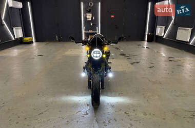 Мотоцикл Без обтекателей (Naked bike) Triumph Thruxton 2016 в 