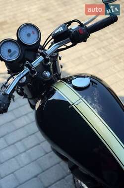 Кафе рейсер Triumph Thruxton 2015 в 