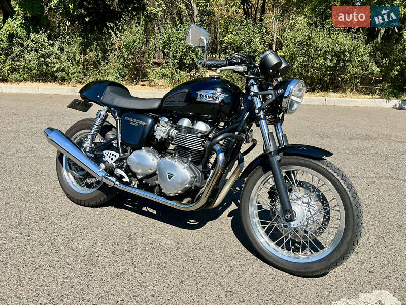 Кафе рейсер Triumph Thruxton 2012 в Одессе