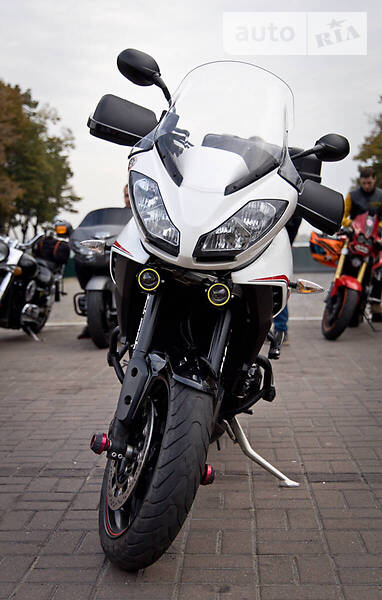 Мотоцикл Багатоцільовий (All-round) Triumph Tiger 2013 в 
