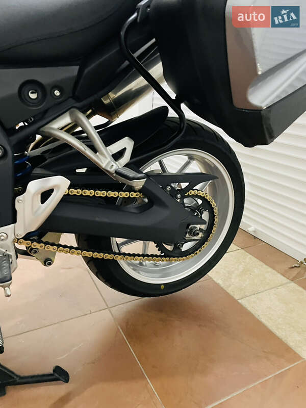 Мотоцикл Многоцелевой (All-round) Triumph Tiger 2010 в Киеве