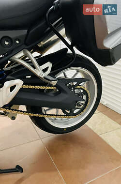 Мотоцикл Багатоцільовий (All-round) Triumph Tiger 2010 в 