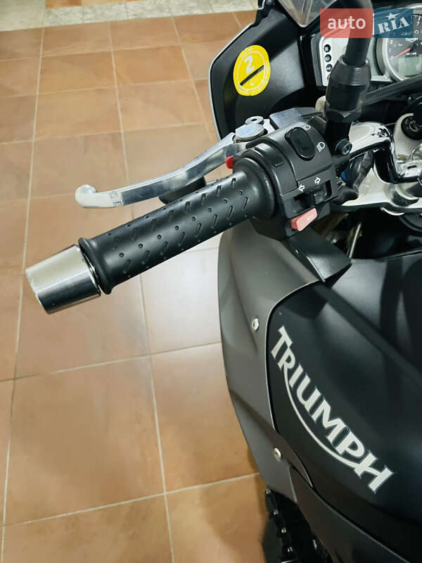 Мотоцикл Многоцелевой (All-round) Triumph Tiger 2010 в Киеве