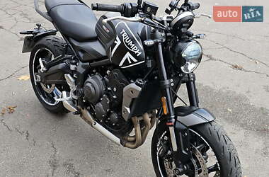 Мотоцикл Без обтікачів (Naked bike) Triumph Trident 2023 в  фото 4 Мотоцикл Без обтікачів (Naked bike) Triumph Trident 2023 в