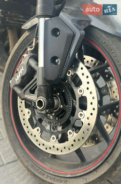 Мотоцикл Спорт-туризм Triumph Triple 2014 в 