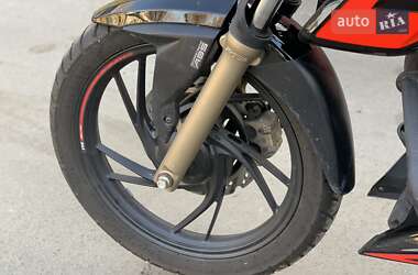 Мотоцикл Классік TVS Apache RTR 200 2021 в 