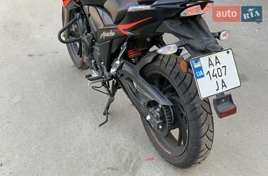 Мотоцикл Классік TVS Apache RTR 200 2021 в 