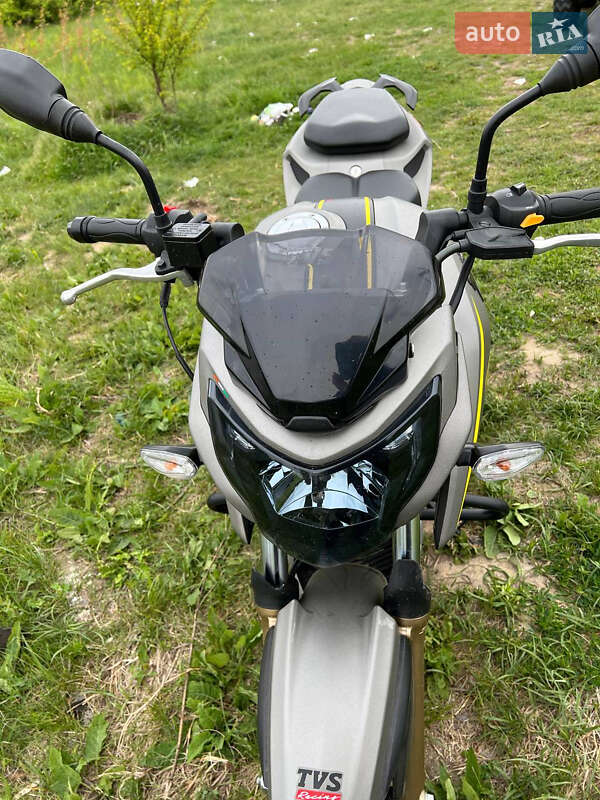 Грузовые мотороллеры, мотоциклы, скутеры, мопеды TVS Apache RTR 200 2021 в Киеве
