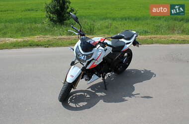 Мотоцикл Без обтекателей (Naked bike) TVS Apache RTR 200 2021 в 