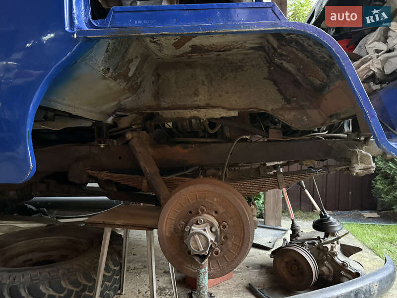 Позашляховик / Кросовер УАЗ 2206 пасс. 1998 в Києві
