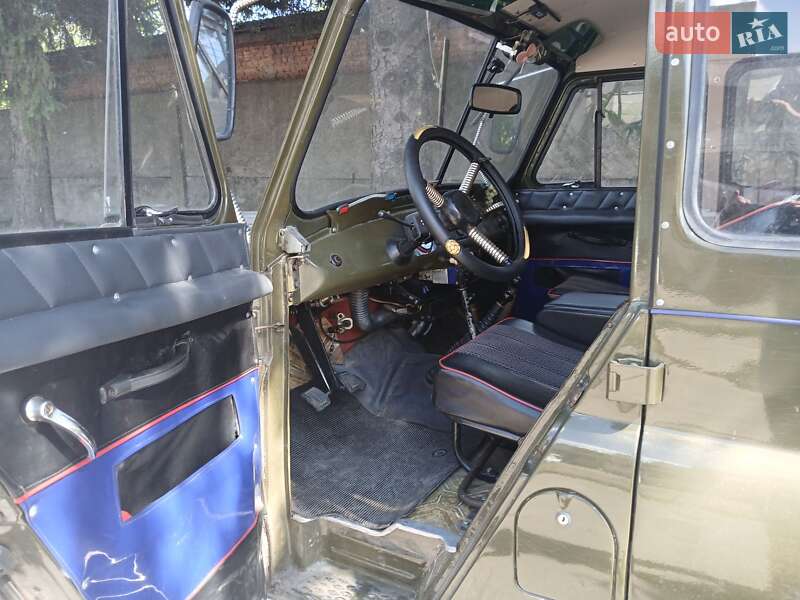 Седан УАЗ 31512 1990 в Рівному
