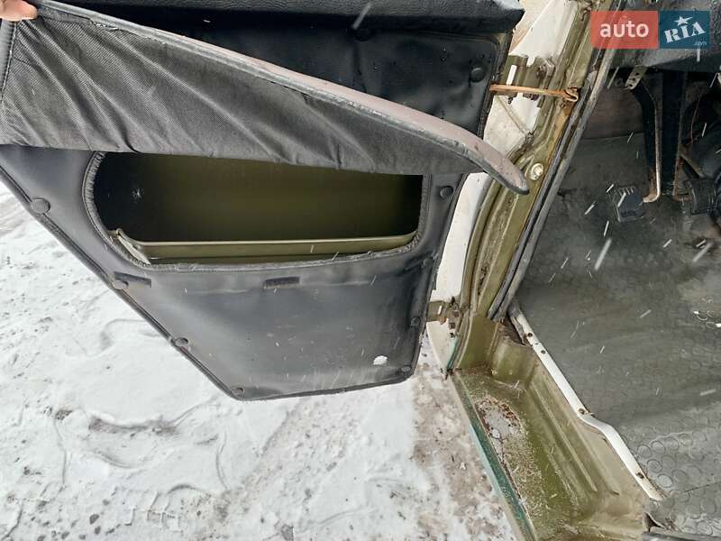 Внедорожник / Кроссовер УАЗ 31514 2003 в Кривом Роге фото 37 Внедорожник / Кроссовер УАЗ 31514 2003 в Кривом Роге