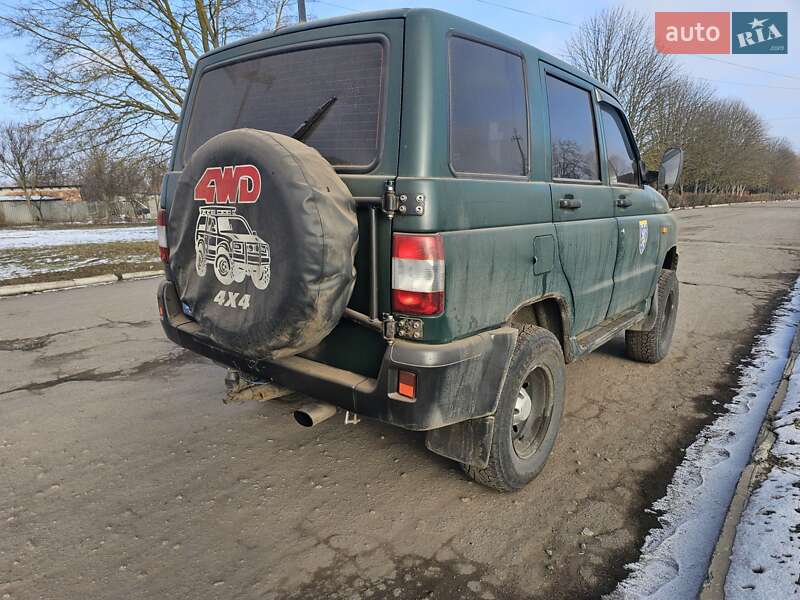 Внедорожник / Кроссовер УАЗ 3160/3162 2004 в Сумах