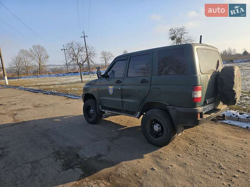 Внедорожник / Кроссовер УАЗ 3160/3162 2004 в Сумах