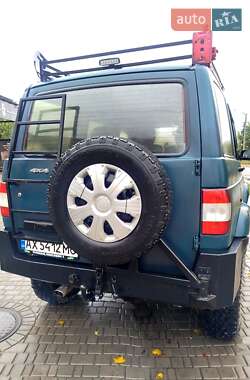 Внедорожник / Кроссовер УАЗ 3160/3162 2004 в 