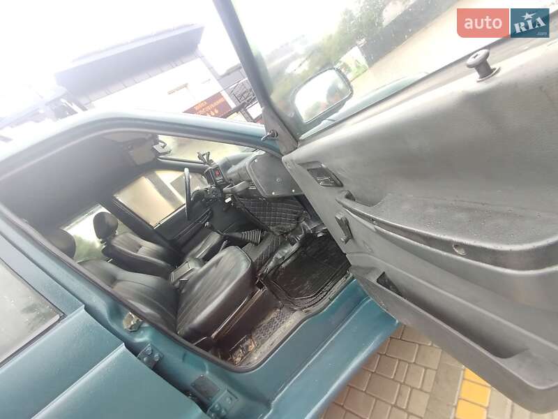 Позашляховик / Кросовер УАЗ 3160/3162 2004 в Первомайську фото 49 Позашляховик / Кросовер УАЗ 3160/3162 2004 в Первомайську