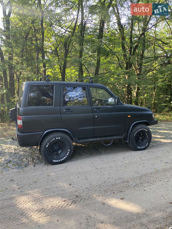 Внедорожник / Кроссовер УАЗ 3162 Симбир 2004 в Черкассах