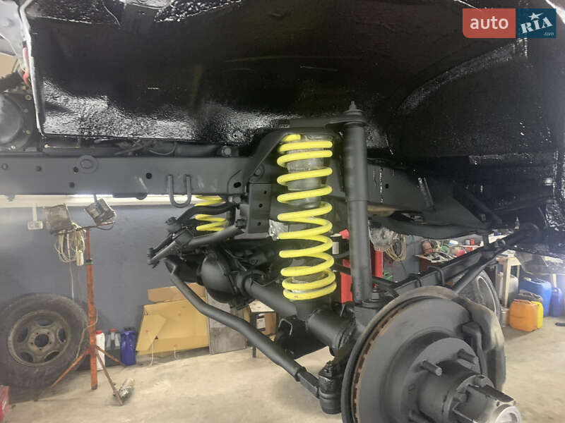 Внедорожник / Кроссовер УАЗ 3163 2005 в Яремче