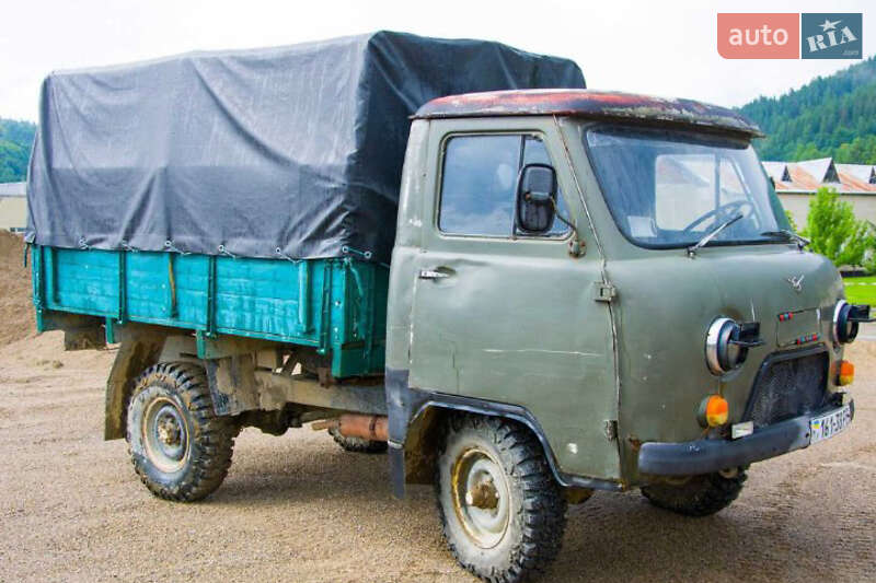 Внедорожник / Кроссовер УАЗ 3301 1990 в Надворной
