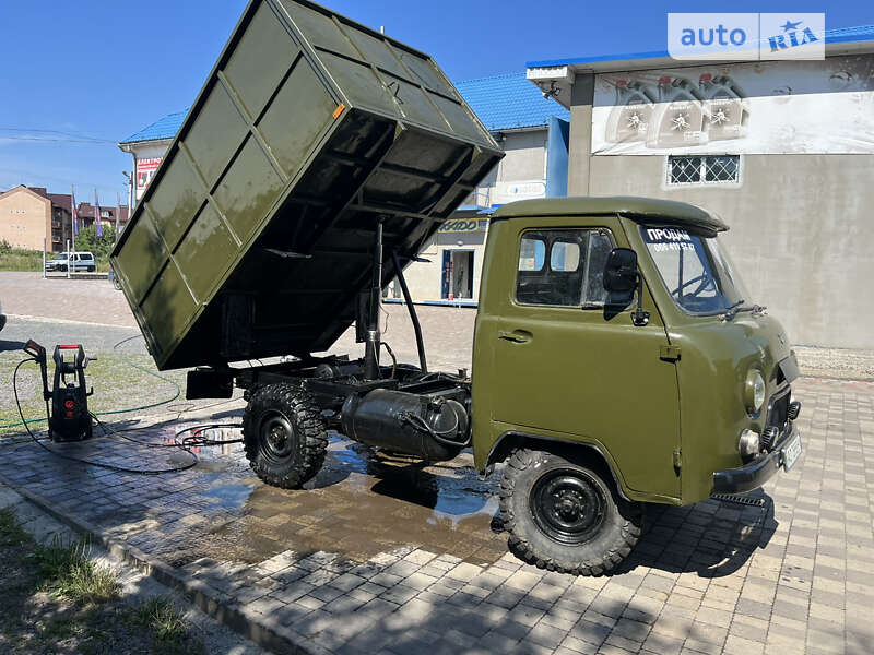 Самосвал УАЗ 3303 1983 в 