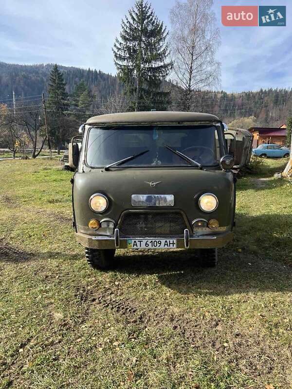 Универсал УАЗ 3303 1990 в Надворной