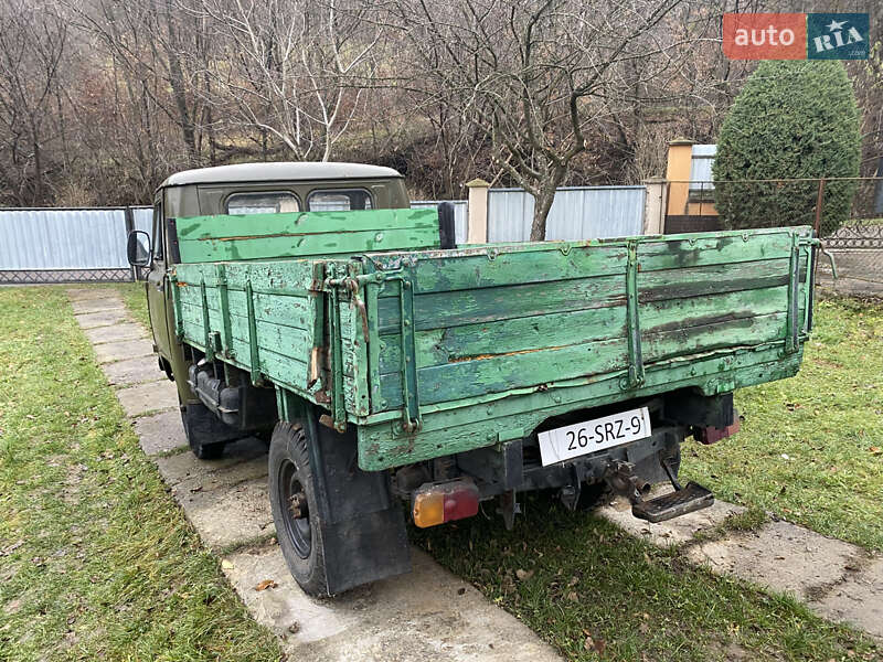 Внедорожник / Кроссовер УАЗ 3303 1992 в Сваляве