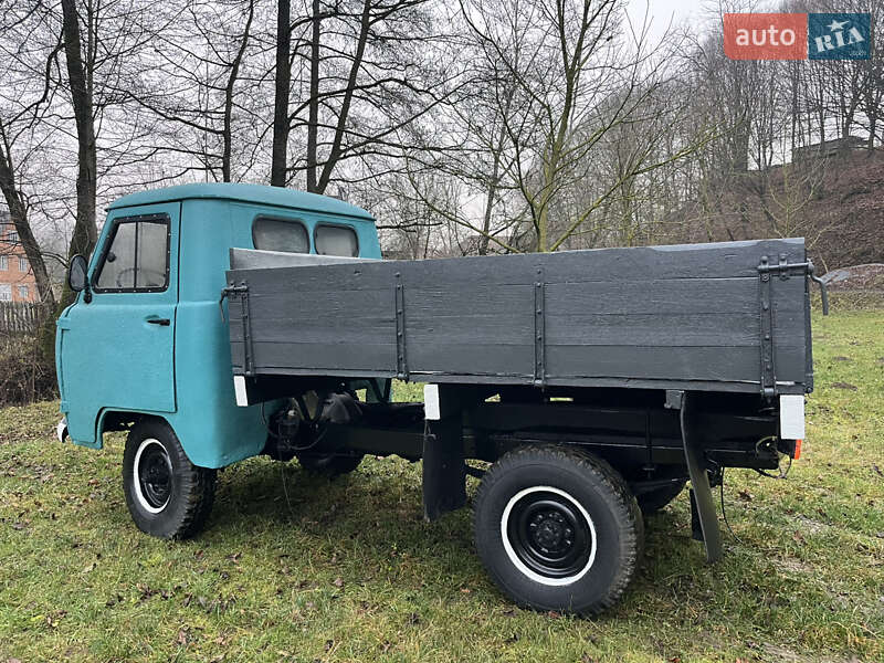 Внедорожник / Кроссовер УАЗ 3303 1988 в Тячеве фото 4 Внедорожник / Кроссовер УАЗ 3303 1988 в Тячеве