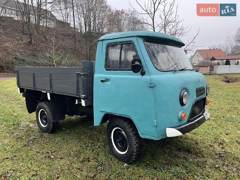 Внедорожник / Кроссовер УАЗ 3303 1988 в Тячеве фото 8 Внедорожник / Кроссовер УАЗ 3303 1988 в Тячеве