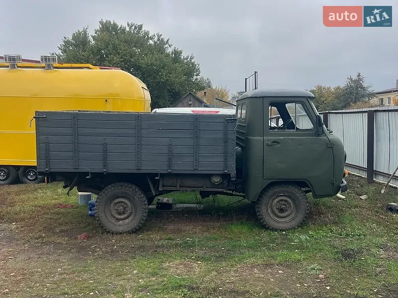 УАЗ 3303