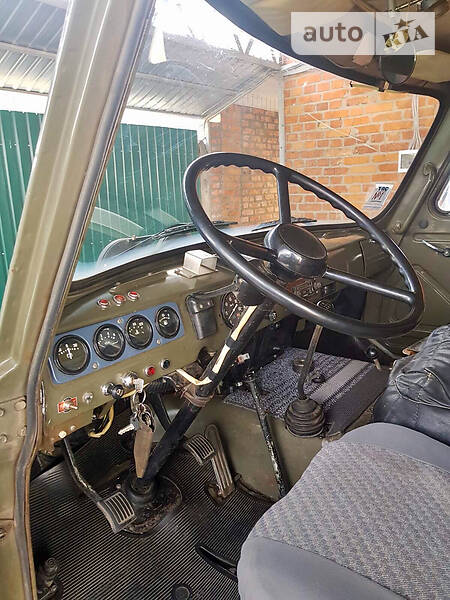 Вантажопасажирський фургон УАЗ 3741 1989 в Богодухіву