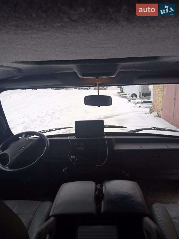 Внедорожник / Кроссовер УАЗ 3741 2003 в Ромнах