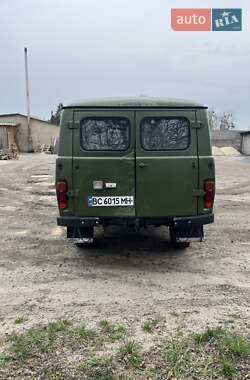 Грузовой фургон УАЗ 3741 2004 в 
