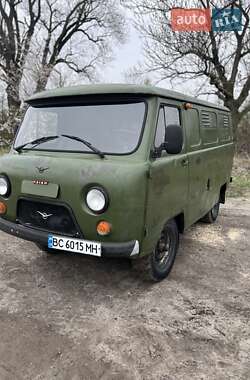 Грузовой фургон УАЗ 3741 2004 в 