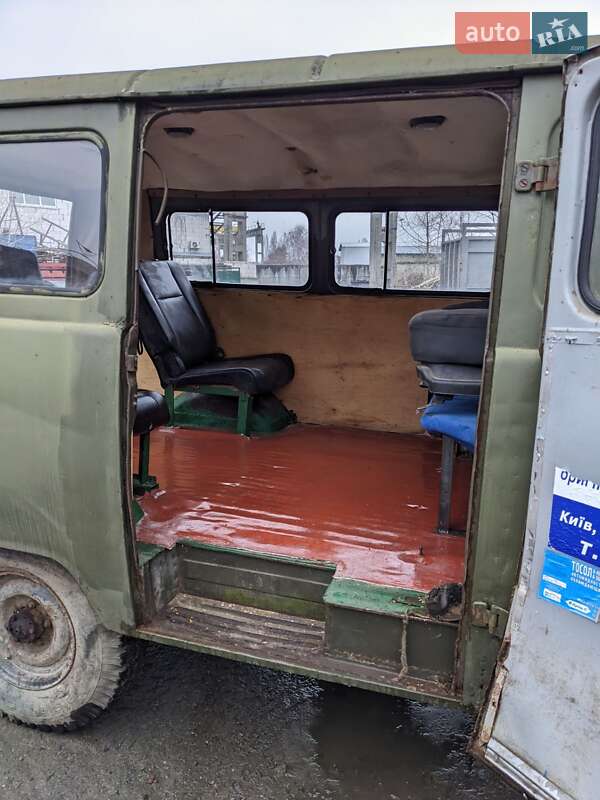 Грузопассажирский фургон УАЗ 452 груз.-пасс. 1988 в Киеве фото 4 Грузопассажирский фургон УАЗ 452 груз.-пасс. 1988 в Киеве