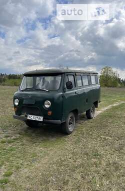 Позашляховик / Кросовер УАЗ 452 1979 в Сарнах