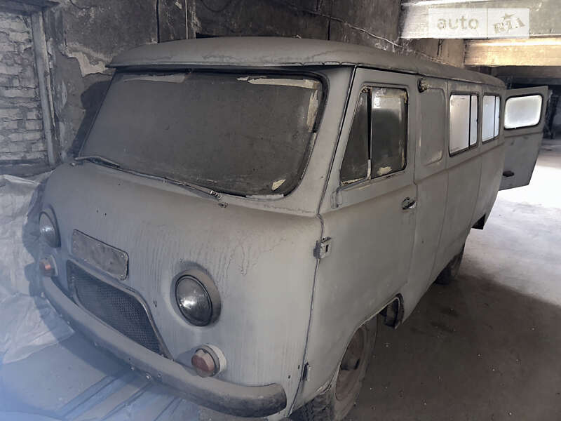 Позашляховик / Кросовер УАЗ 452 1985 в Вінниці