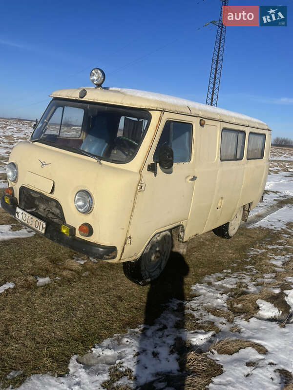 Внедорожник / Кроссовер УАЗ 452 1978 в Бориславе