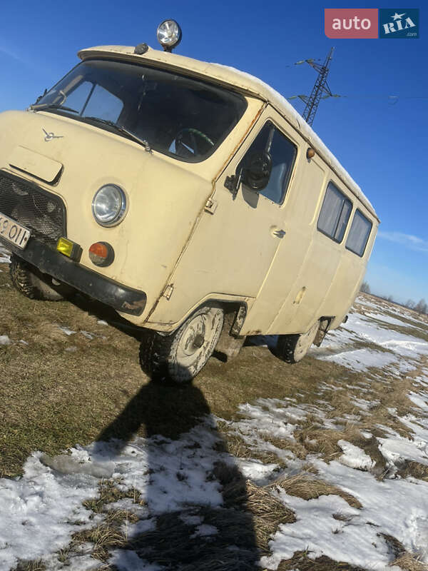 Внедорожник / Кроссовер УАЗ 452 1978 в Бориславе