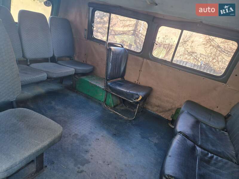 Внедорожник / Кроссовер УАЗ 452 1982 в Славском