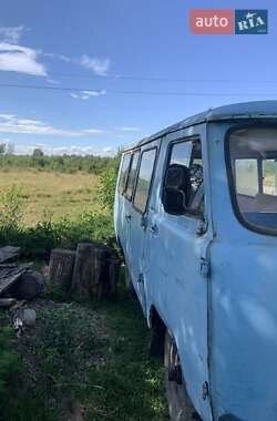 Минивэн УАЗ 452 1986 в 