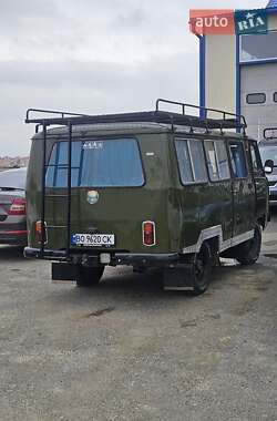 Внедорожник / Кроссовер УАЗ 452 1985 в 