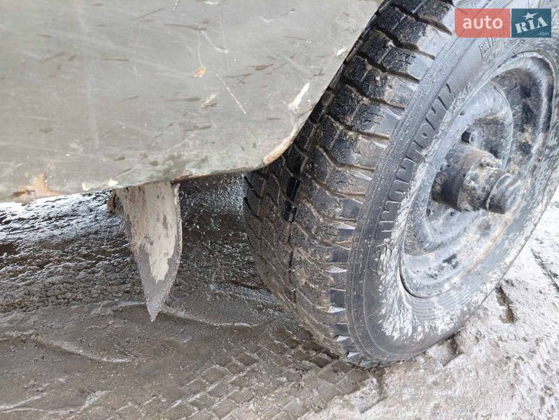 Другие автобусы УАЗ 452В 1985 в Ромнах