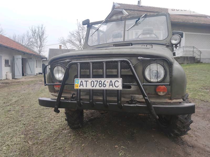 Кабриолет УАЗ 469 2000 в Косове