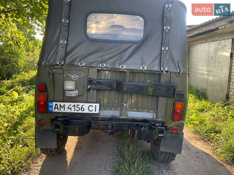 Седан УАЗ 469 1987 в Калиновке