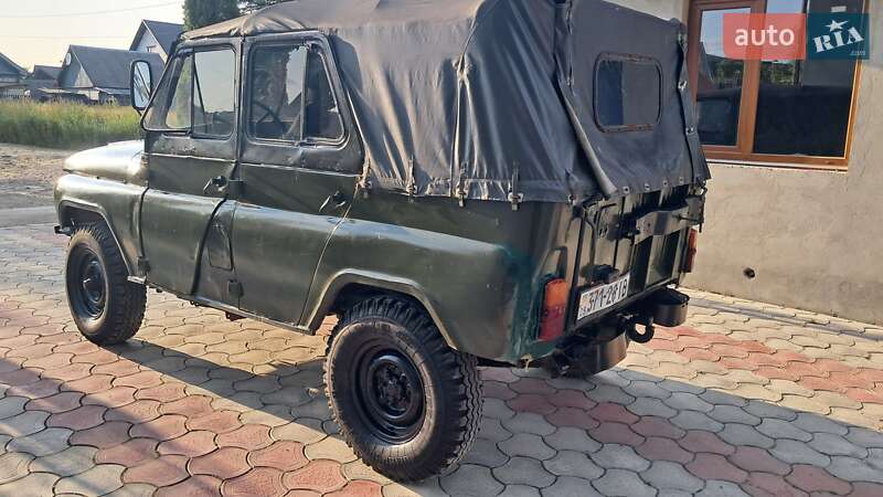 Внедорожник / Кроссовер УАЗ 469 1985 в Надворной