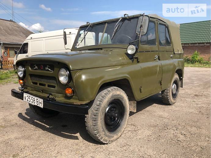Внедорожник / Кроссовер УАЗ 469Б 1979 в 