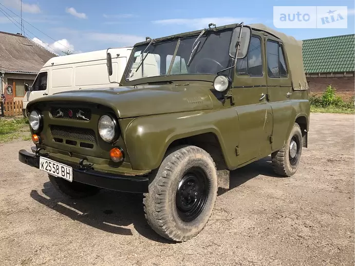 Внедорожник / Кроссовер УАЗ 469Б 1979 в 