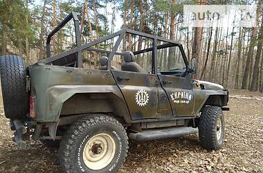 Позашляховик / Кросовер УАЗ 469Б 1977 в 